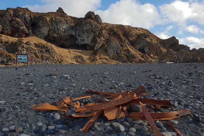 Small-Group Snaefellsnes National Park Day Trip from Reykjavik - Stop 4: Arnarstapi cliffs, natural harbor, and mossy rock views