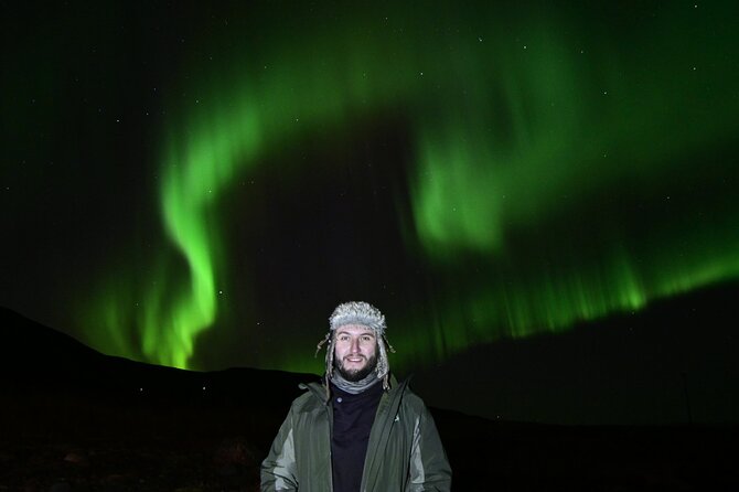 Small-Group Tour: Northern Lights with Photos & Hot Chocolate - Hot chocolate and pastries, the comfort break you will actually feel