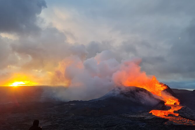 Small Group Volcano Hike with a Professional Geologist - Gear, weather, and small-group logistics that matter in Iceland