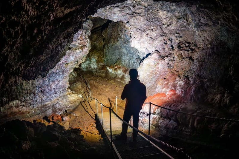 Snæfellsnes: Vatnshellir Lava Cave Tour - What the 45 minutes feel like, start to finish