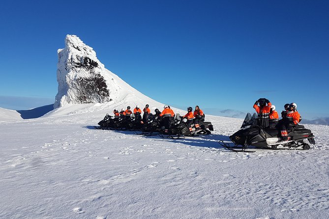 Snowmobiling on Eyjafjallajökull - The 2010 eruption effect: why the glacier day includes real context