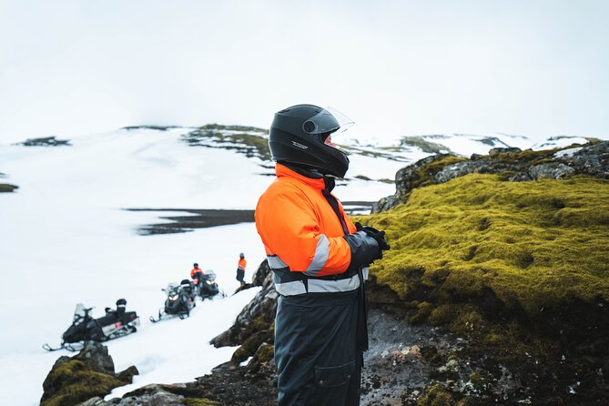 Snowmobiling on Eyjafjallajökull - Safety and comfort for beginners, including how guides handle uncertainty
