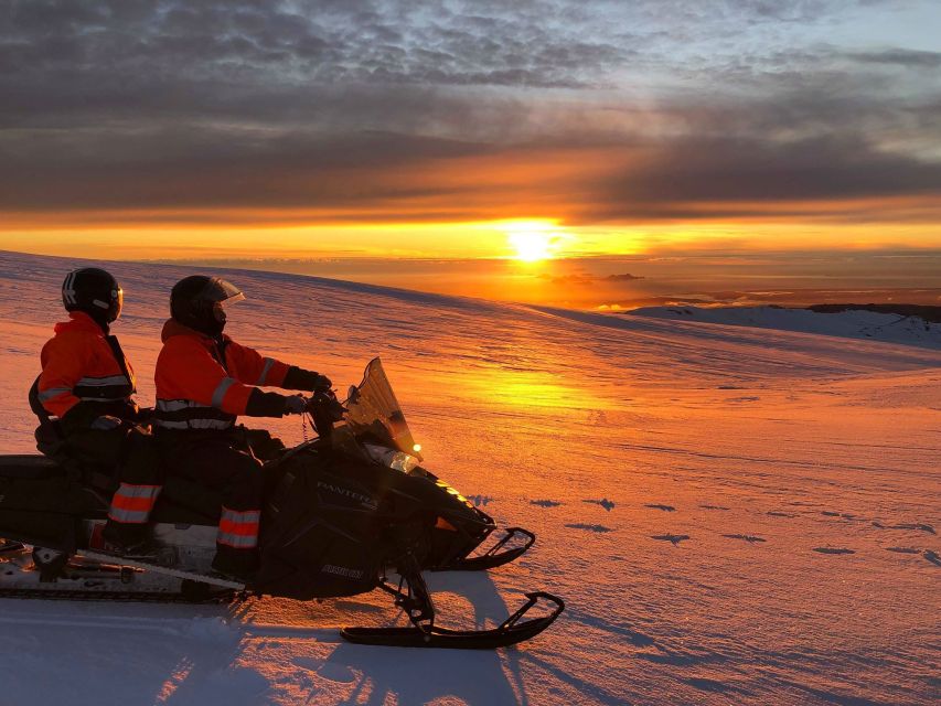 Snowmobiling on Eyjafjallajökull – The Summit of Adventure - Eyjafjafjökull From the Road to the Snowline