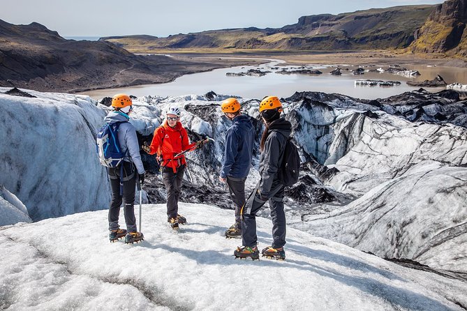 Sólheimajökull Glacier Hike – Adventure in a Small Group - The 3-hour rhythm: Base Camp to the ice and back