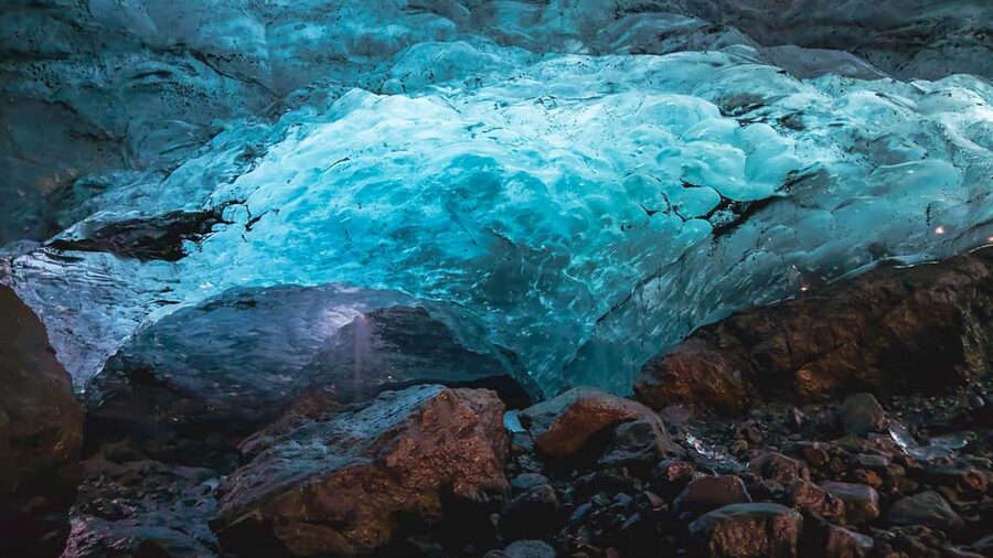 Sólheimajökull: Glacier Hike and Blue Ice Cave Tour - Coaching From Guides Like Jan and Óscar (and Why It Matters)