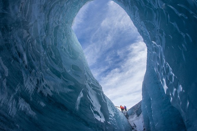 Sólheimajökull Glacier Hike & Ice Climbing Intro - Small Group - The Glacier Walk That Teaches Your Legs New Rules