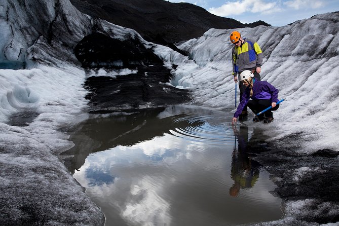 Sólheimajökull Glacier Hike - Small Group Blue Ice Adventure - Getting to Sólheimajökull base, and what the small group setup really changes