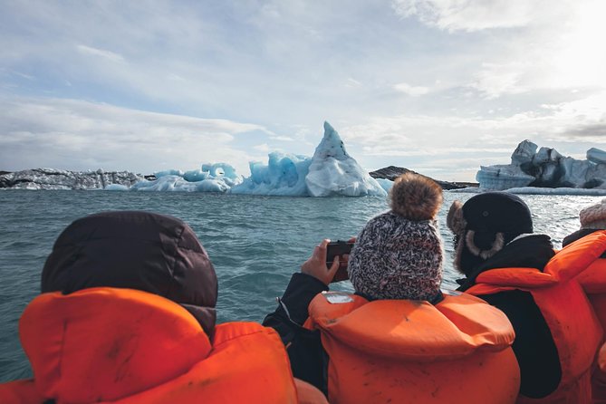 South Coast, Diamond Beach and Glacier Lagoon Day Tour - Vik: Food, Restrooms, and a Chance to Reset Before Glacier Time