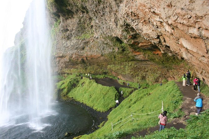 South Coast, Waterfalls and Black Beach Tour from Reykjavik - Solheimajökull Glacier: A Short Visit to an Outlet Glacier