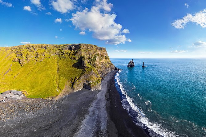 South Coast, Waterfalls and Black Beach Tour from Reykjavik - Coach Comfort, WiFi, and How to Handle Road Time