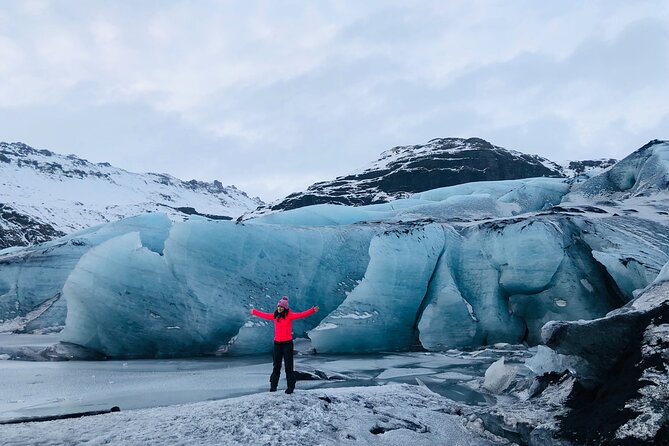 South Iceland Highlights and Northern Lights Combo Full-Day Tour - Meet up, get comfortable, and plan for a bus day