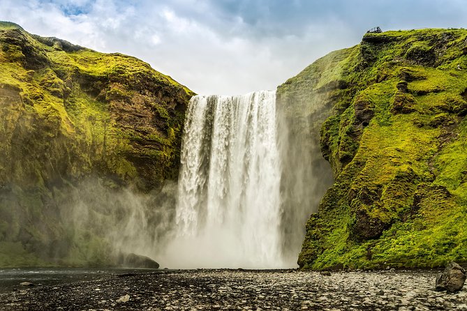 South Shore and Eyjafjallajökull Super Jeep Tour from Reykjavik - Skógafoss: Big Water, Easy Photos, and Spray Rainbows