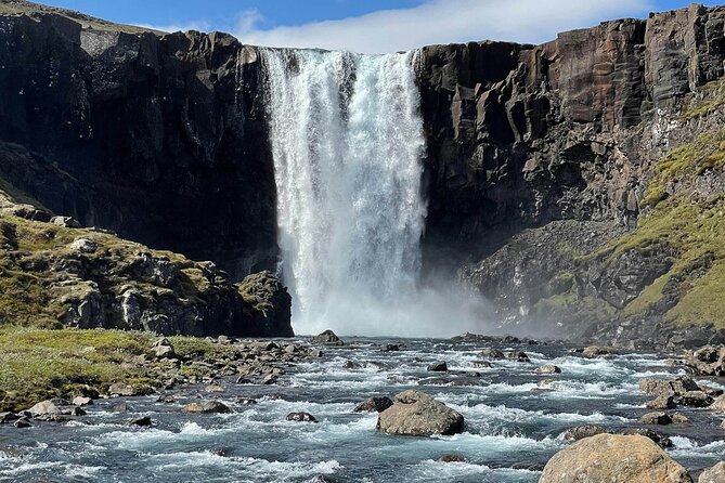 Studlagil Canyon and Waterfall Tour from Seydisfjordur - The road to East Iceland’s sights: comfort, WiFi, and bumpy terrain