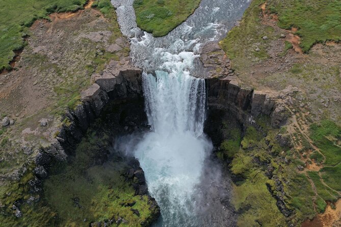 Studlagil Canyon and Waterfall Tour from Seydisfjordur - The canyon steps: how to handle 100 to 240 steps without hating it