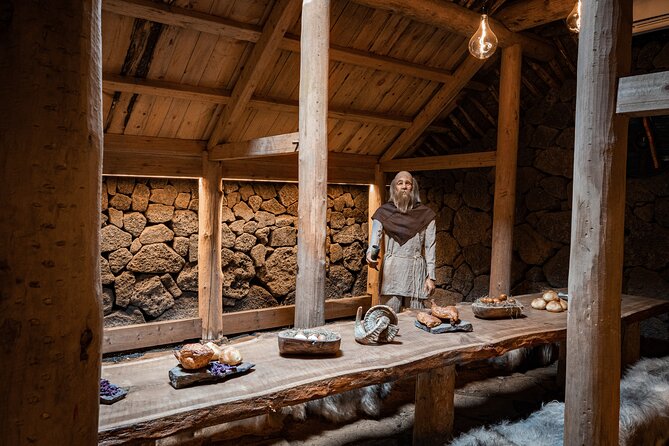 The Best of Vestmannaeyjar with Ebbi - Ebbi and the Local Storytelling That Makes the Stops Click