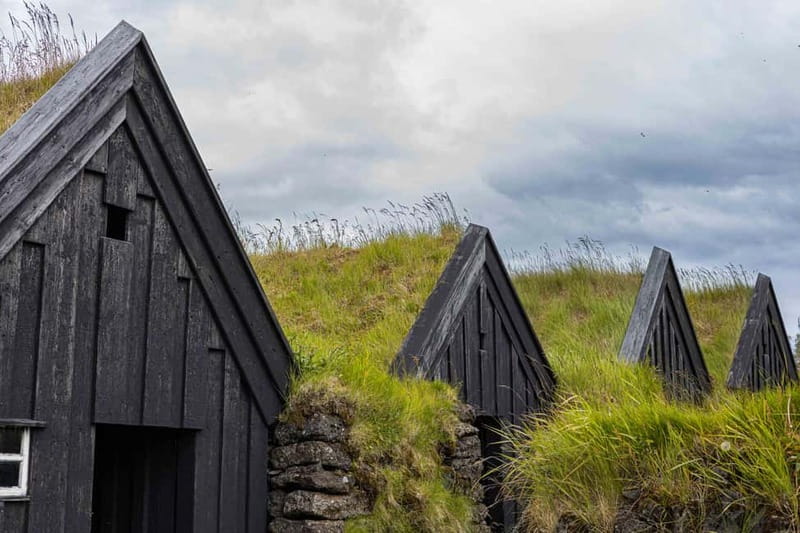 The Old Turf Farm at Keldur: Want to Travel Back in Time? - From the Hut to the Underground Tunnel: The Conflict-Era Clue