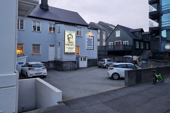 Was James Bond Icelandic? Ticket with One Hour Lecture - Your 1 hour 10 minutes: what happens in the show
