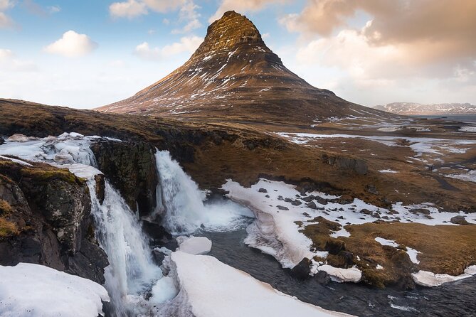 West Iceland: Exclusive Day Tour of Snaefellsnes Peninsula - Grundarfjörður and Kirkjufell: where the day starts calm and scenic