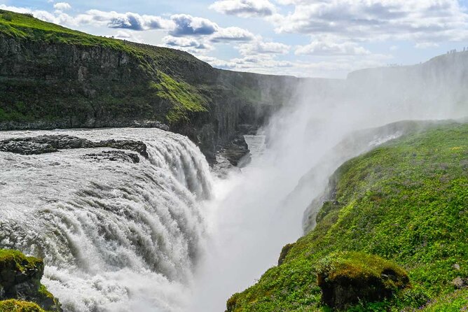 Whale Watching and Golden Circle Tour from Reykjavik - Geysir and Strokkur: Timing Your Eruptions